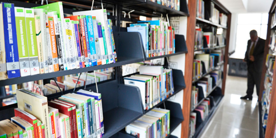 Güneydoğu'nun en büyük kütüphanesi hizmete açıldı