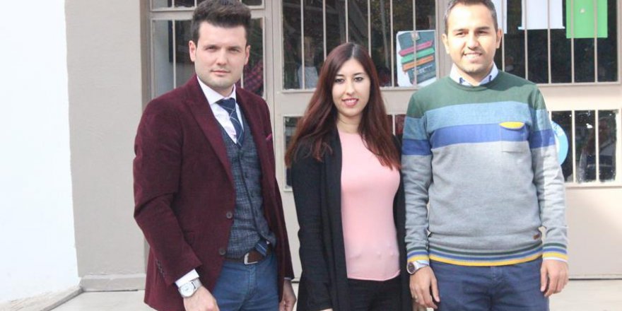 Şehit öğretmenler anısına işaret diliyle klip çektiler