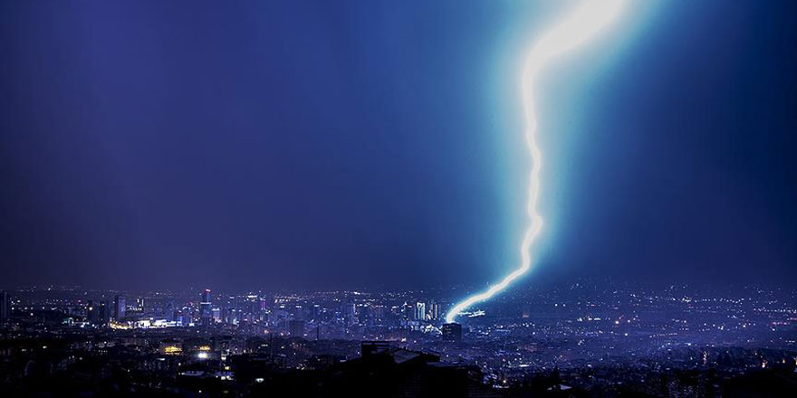 Yıldırım düştüğünde atmosferde anti-madde yaratılıyor 