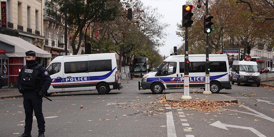 Paris'te ırkçıların gösterisi yasaklandı