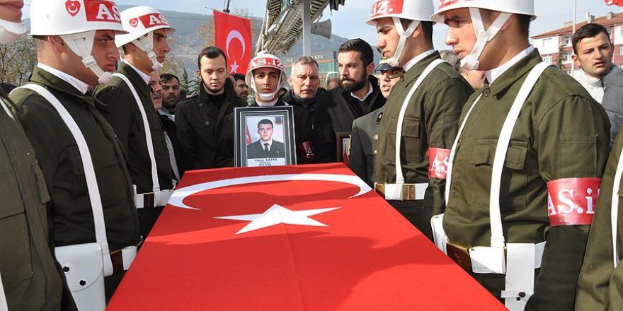 Şehit asker son yolculuğuna uğurlandı