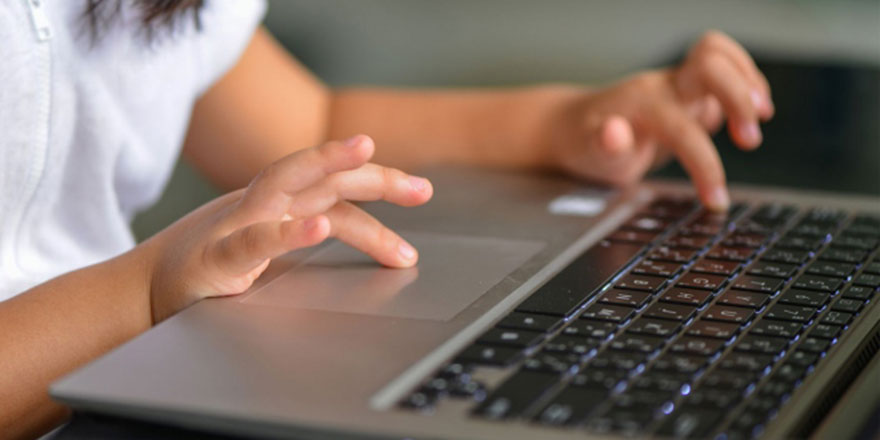 Sosyal medya kullanım yaşı düştükçe düşüyor