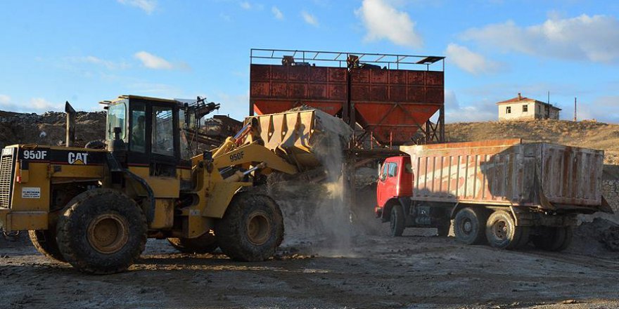 Kar yağışı başladı 'yol tuzu'na talep arttı