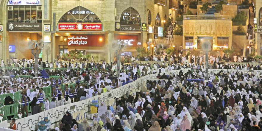 New York'ta Mekke Sergisi ilgi görüyor