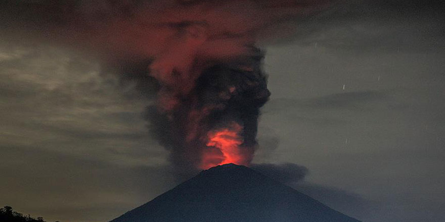 Popocatepetl Yanardağı patladı
