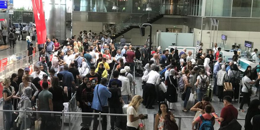 Türkiye'nin 'yükünü' İstanbul havalimanları çekiyor