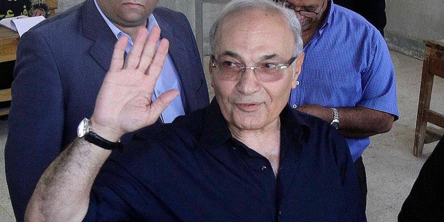 İkamet ettigi BAE'den Şefik'e seyahat engeli