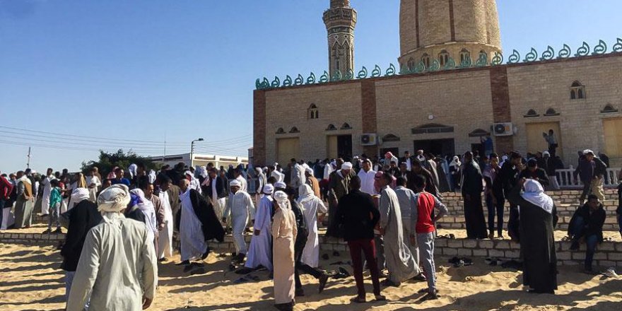 Saldırı sonrası Ravda Camisi'nde ilk cuma namazı