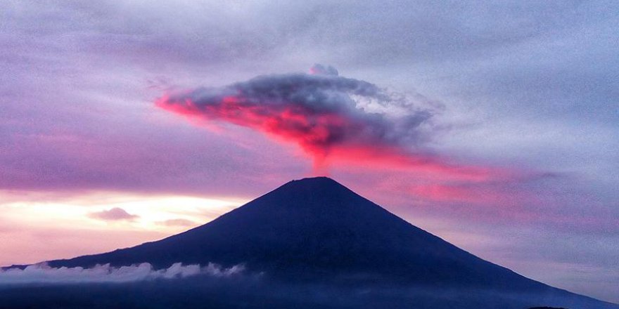 Agung Yanardağı'nda hareketlilik nedeniyle uçuşlar iptal oldu