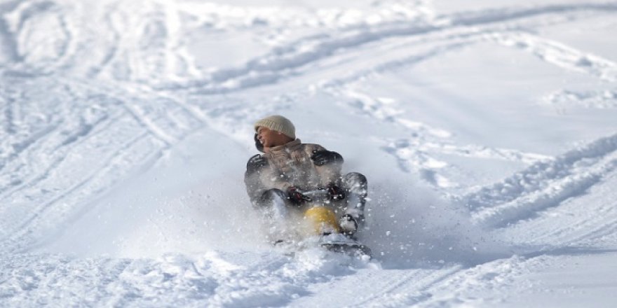 Uludağ'da kar kalınlığı yarım metreye ulaştı