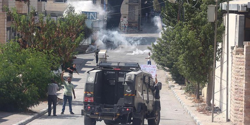 İsrail ordusuna ait askeri araç Filistinli çocuğa çarptı