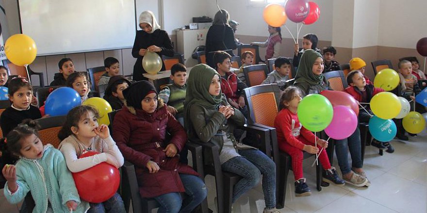 Suriyeli yetim çocuklara sinema etkinliği