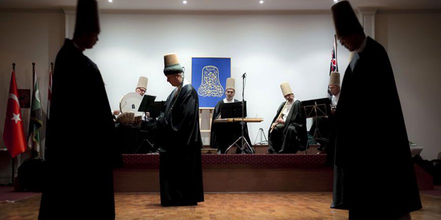 "Batı, Mevlana'nın İslam tasavvufu ve maneviyatındaki yerini bilmiyor"