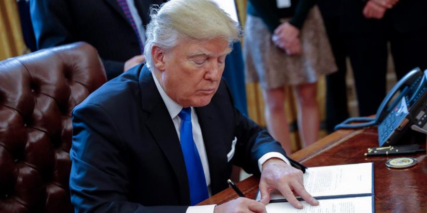 Trump'tan 692 milyar dolarlık savunma bütçesine onay