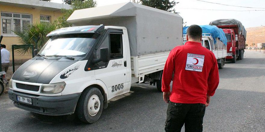 Türk Kızılayından Suriyelilere 188 araçlık kış yardım