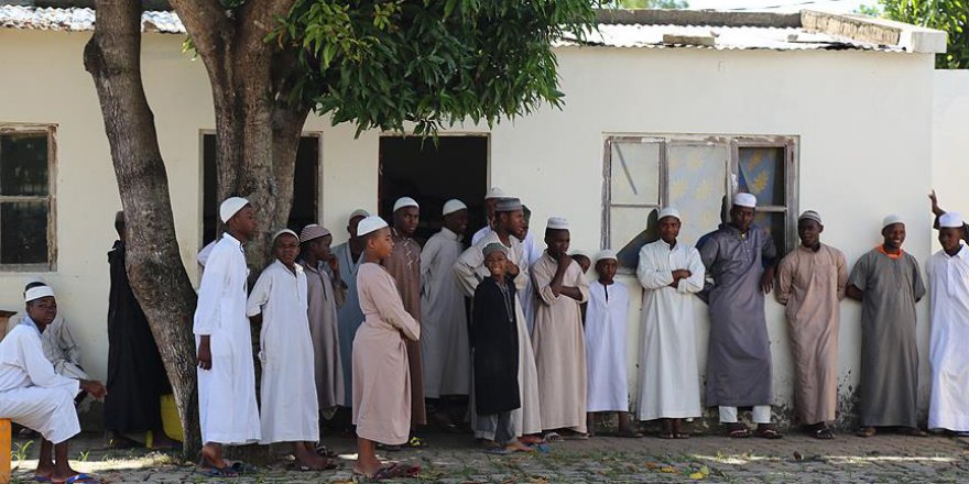 Mozambikli Müslümanlar camilerini geri istiyor