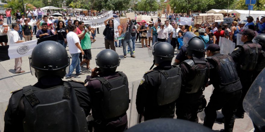 Meksika, ordusuna polis yetkisi veriyor