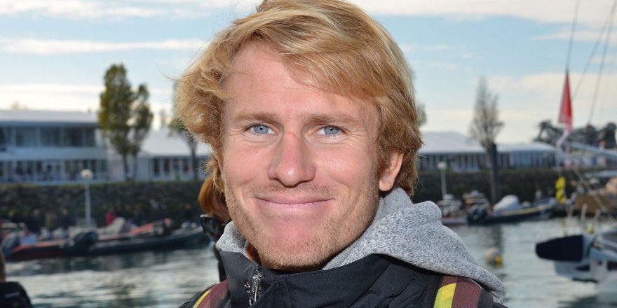 Fransız denizci 42 günde dünyayı dolaştı