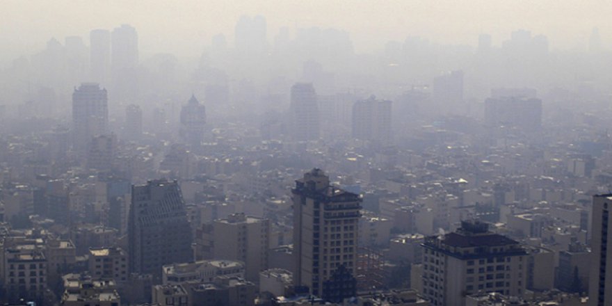 Tahran'da hava kirliliği okulları tatil ettirdi