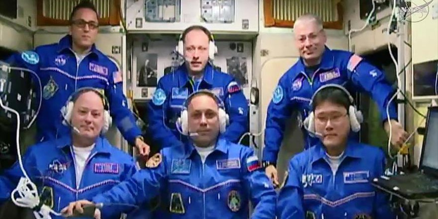 Yeni astronot ekibi UUİ'ye ulaştı