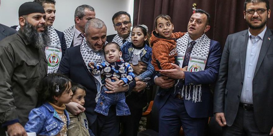 Gazzeli engelli kardeşlere yardım eli