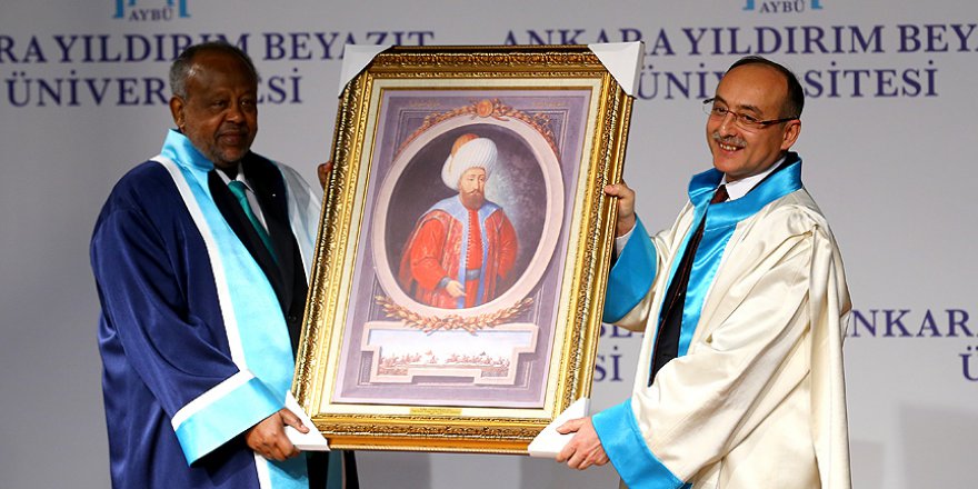 Guelleh'e fahri doktora tevdi töreni