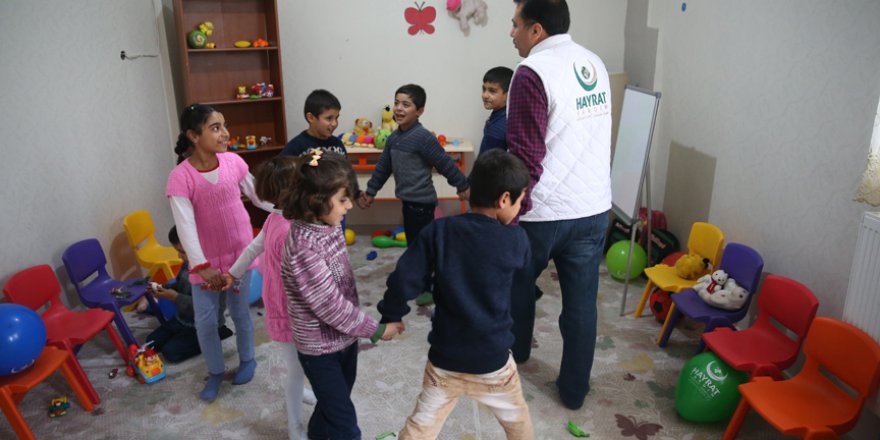 Suriyeli yetimlere 'sıcak yuva'