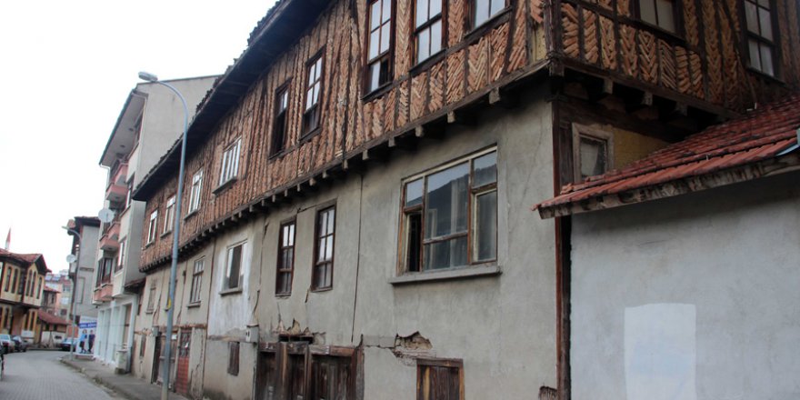 Taşköprü'de tarihi sokaklarda restorasyon