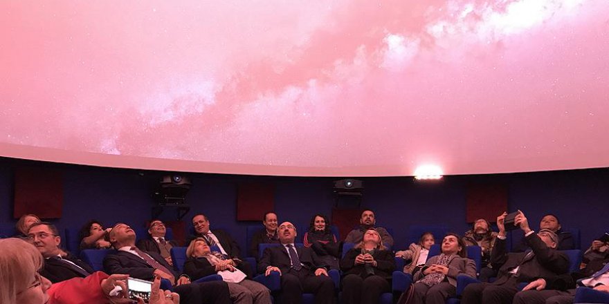 Türkiye'nin ilk 4K çözünürlüklü planetaryumu açıldı