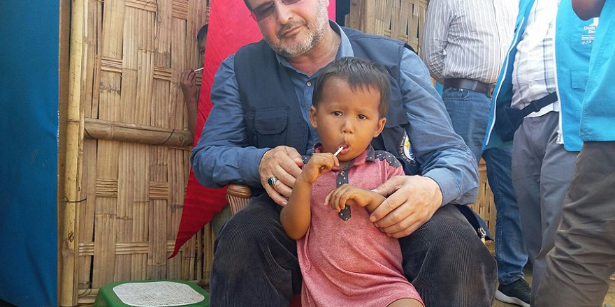 'Arakanlıların tek umudu Türkiye'den gelen yardımlar'