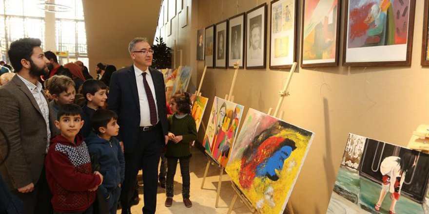 Suriyeli ve Türk çocukların ortak sergisi açıldı