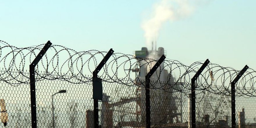 Tuzla'da kokuya neden olan kimyasal madde tespit edildi