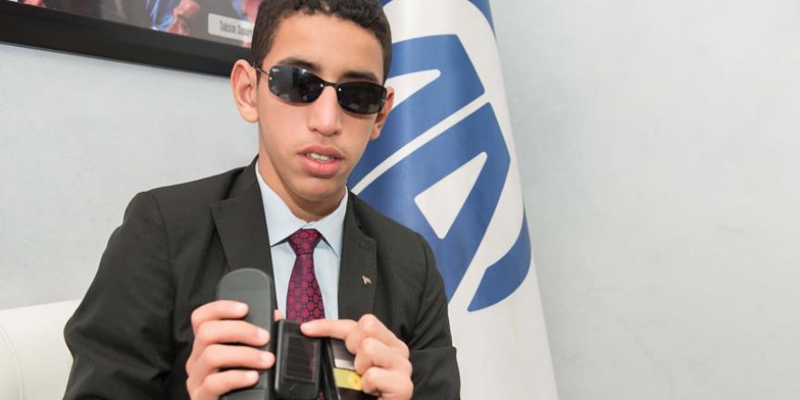 Faslı 'gönlü ışık dolu' görme engelli genç