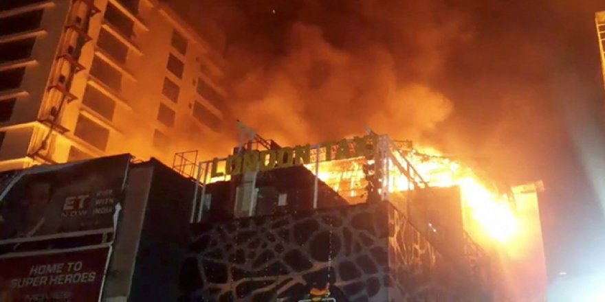 Hindistan'da yangın faciası: 15 ölü, 50 yaralı