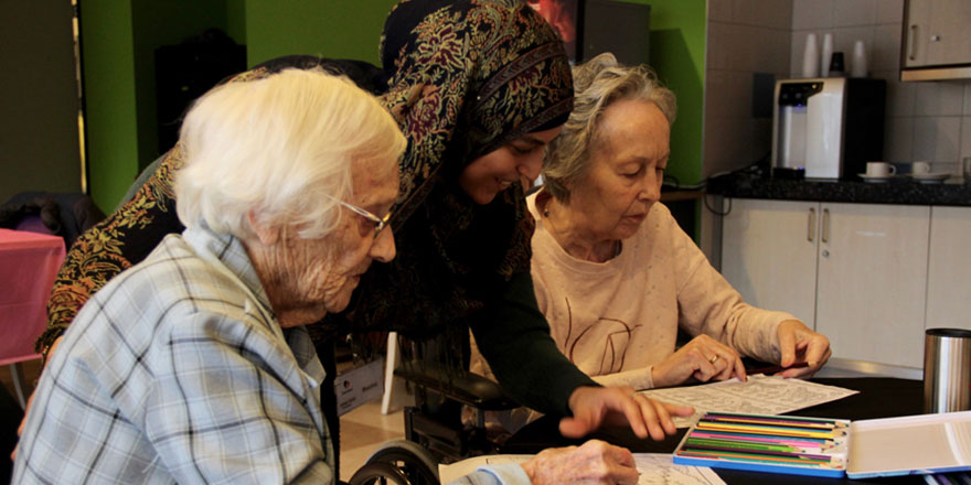 Huzurevi sakinleri, Müslümanların ziyaretini dört gözle bekliyor