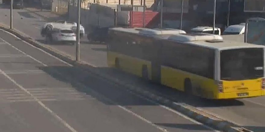 Trafik kazaları MOBESE kameralarına yansıdı