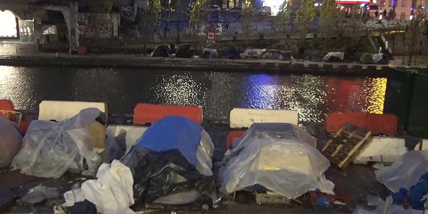 Fransa'da sığınmacıların barınma çilesi