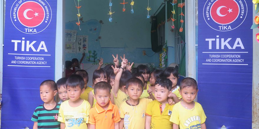 TİKA'dan Vietnam'daki anaokullarına su arıtma sistemi