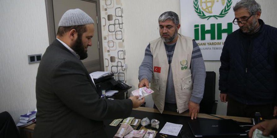 Sığınmacılardan Doğu Guta'daki Suriyelilere yardım