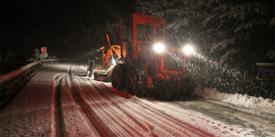 Ege'de yılın ilk karı yüksek kesimlere düştü