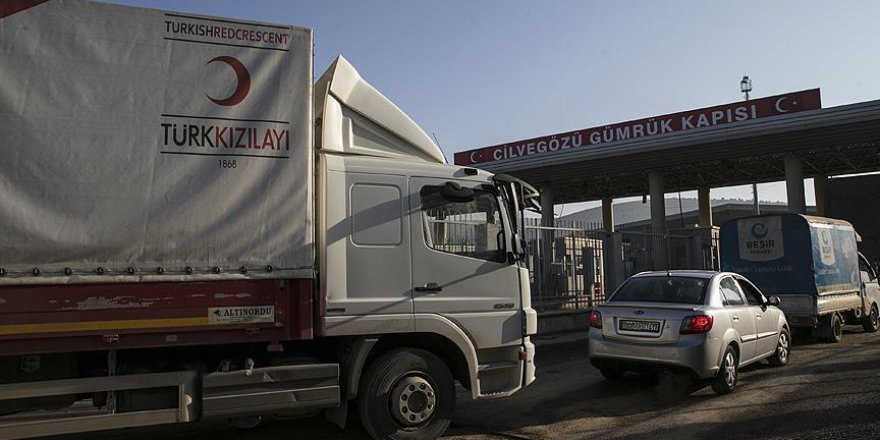 Suriyelilere yardım malzemesi gönderildi