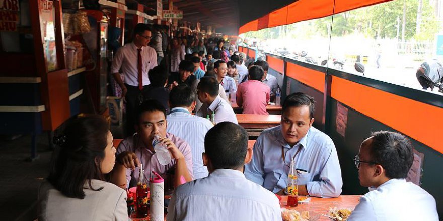 Cakarta sokakları meraklılara lezzet şöleni sunuyor