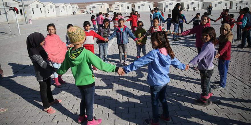 Terör örgütünün vatansız bıraktığı çocuklar