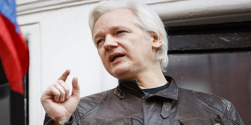 Assange: 'Yalan Haber Ödülü', Türkiye'deki darbe girişimini destekleyen NBC'ye verilmeli