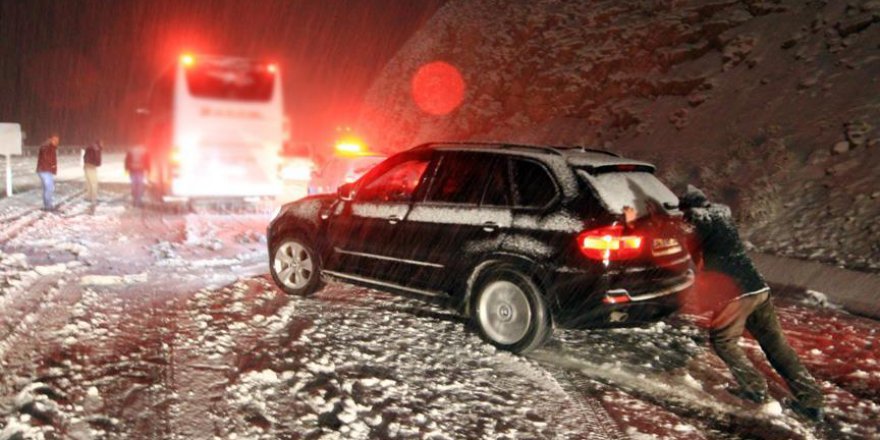 Ulaşıma kar engeli