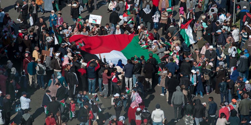 Trump'tan Fas Kralına Kudüs mesajı