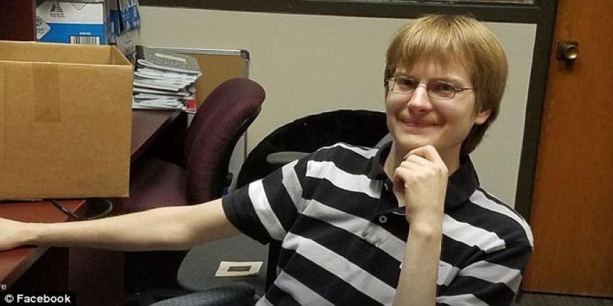 Kur'an'daki yıldızları anlatan Hıristiyan öğretmen kovulmanın eşiğinde