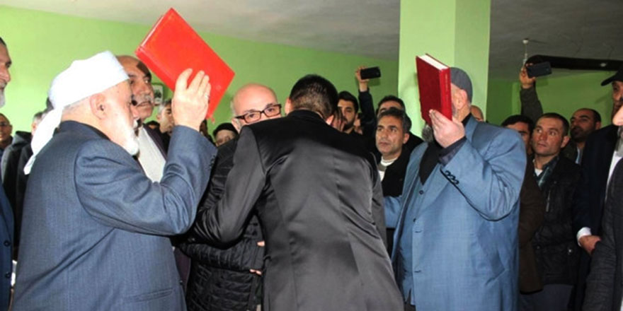 Kan davası Kur'an-ı Kerim'in altından geçilerek bitti