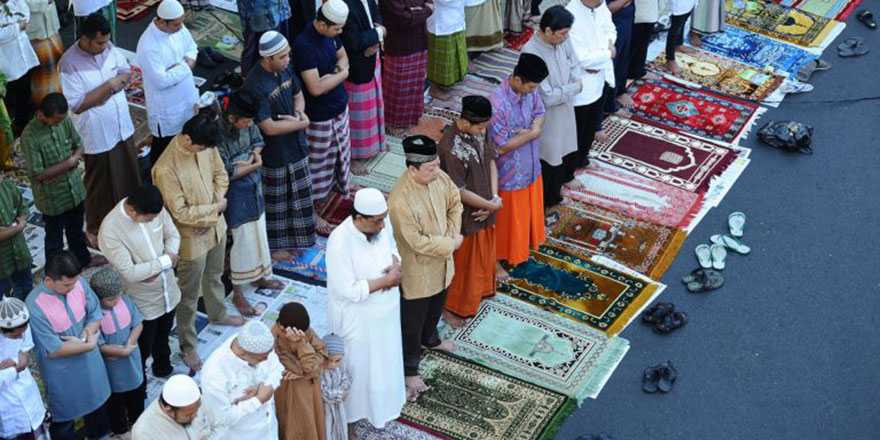Öğretmenlerin Cuma Namazı iznini iptal ettiler