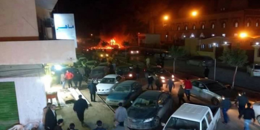 Libya'da peş peşe bombalı saldırı: 27 ölü